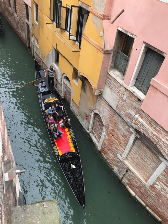 ヴェネツィアRialto Luxury Flatアパートメント エクステリア 写真